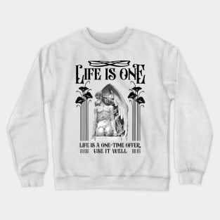 Un Beso de la Muerte Crewneck Sweatshirt